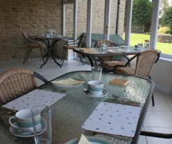 Wheatleys Farm Bed-and-Breakfast, nr Swindon/Cirencester/Cotswolds/Water-Park B&B